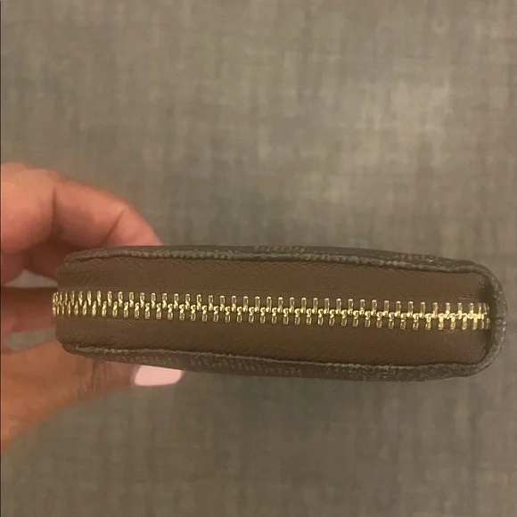 Michael Kors Signature Dark Brown Zip-Around Wallet - Picture 7 of 16